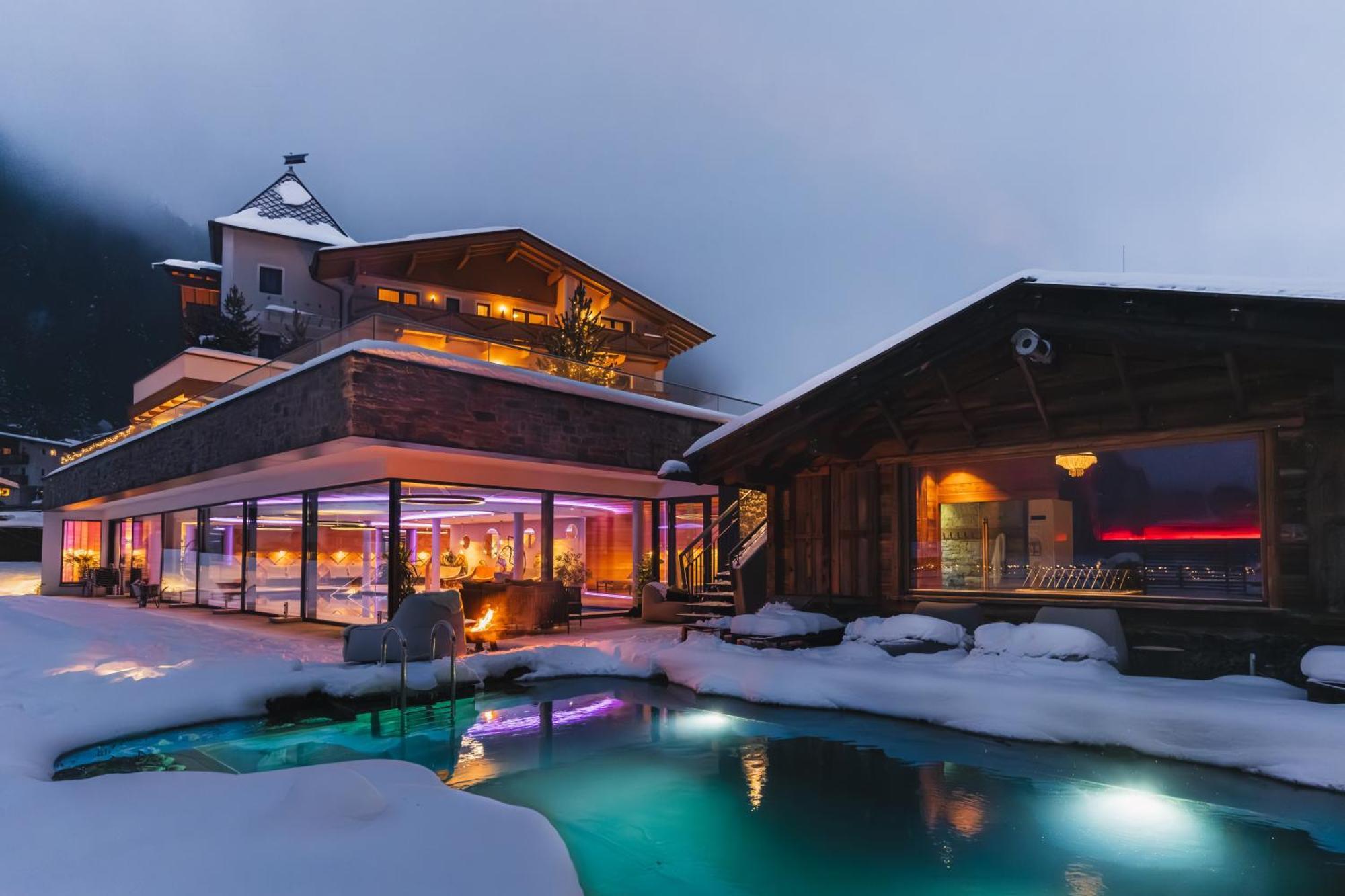 Alpinhotel Berghaus Spa Tux Esterno foto